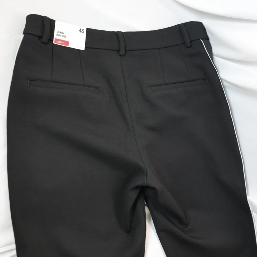 🅽🅴🆆 EXPRESS skinny high rise stretch+ women’s size 4S/4C, black white stripe